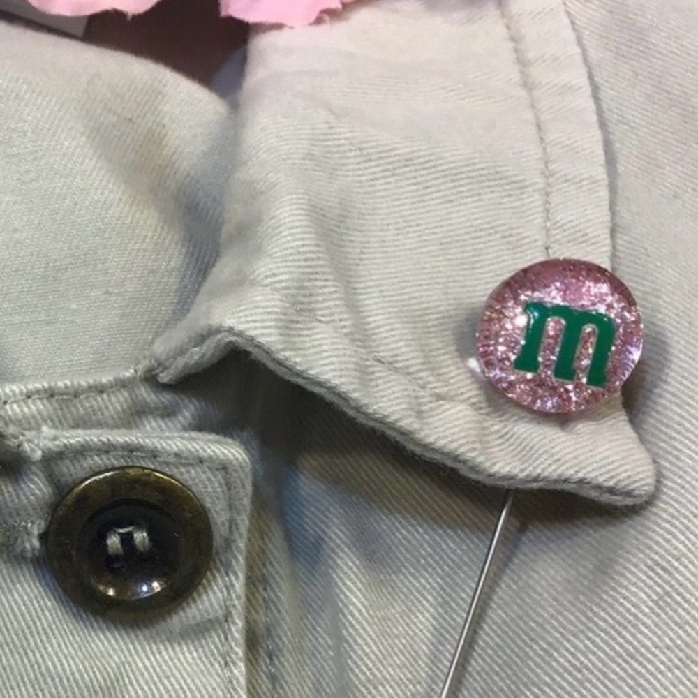M&M Coat Pin